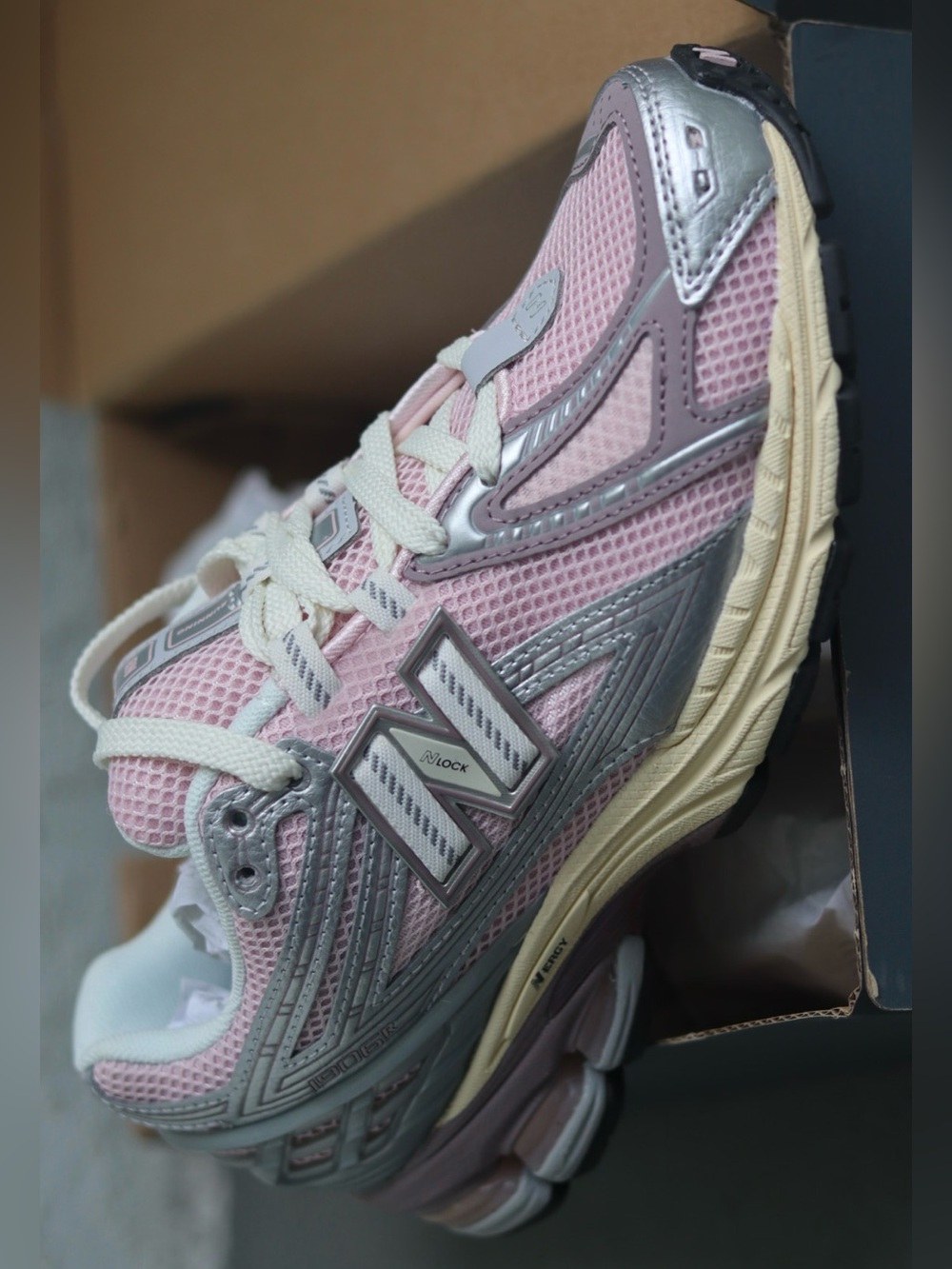 NEW BALANCE 1906 R - Picture 6 of 16